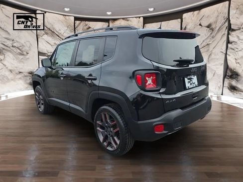Used 2021 Jeep Renegade Latitude AWD/4WD image 7
