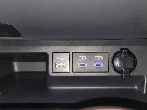 Certified 2022 Toyota Highlander Platinum image 24