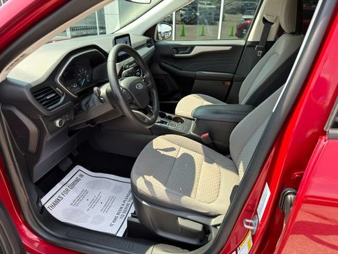 Used 2022 Ford Escape SE w/ Cold Weather Package AWD/4WD image 13