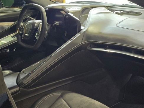 Used 2023 Chevrolet Corvette Stingray Premium Cpe w/ Z51 Performance Package image 7