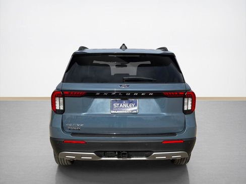 New 2026 Ford Explorer Active w/ Active Comfort Package RWD image 7