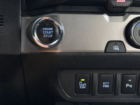 Used 2023 Toyota Tacoma SR5 RWD image 34