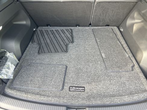Certified 2026 Volkswagen Atlas Cross Sport SE w/ Panoramic Sunroof Package FWD image 29