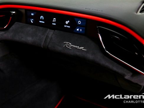 Used 2022 Ferrari Roma RWD image 22