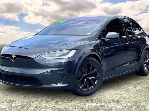 Used 2024 Tesla Model X AWD/4WD image 3