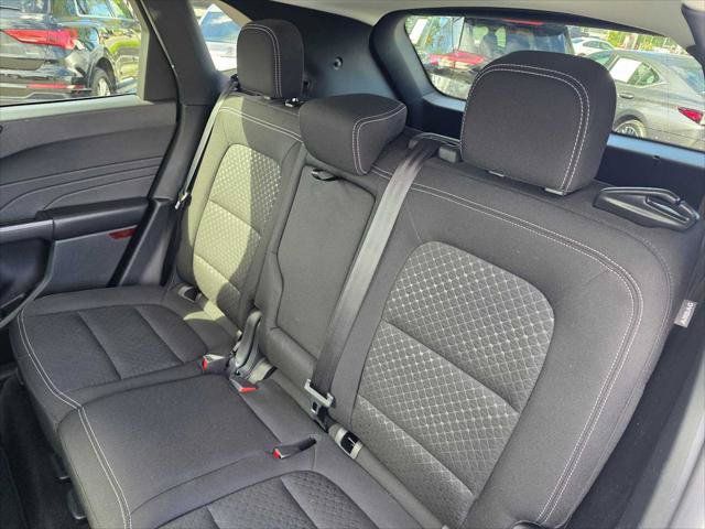 Used 2025 Ford Escape Active AWD/4WD image 17