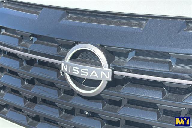 Used 2026 Nissan Pathfinder SL AWD/4WD image 36
