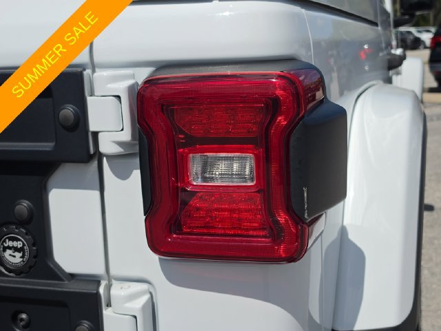 Certified 2019 Jeep Wrangler Unlimited Sahara AWD/4WD image 8