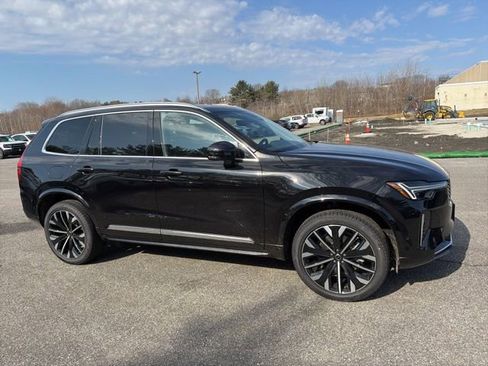 New 2026 Volvo XC90 B6 Plus w/ Protection Package Premier image 2