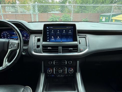 Used 2023 Chevrolet Tahoe Premier AWD/4WD image 19