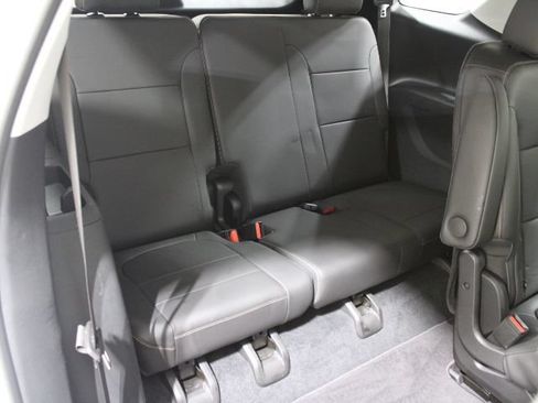 Used 2021 Chevrolet Traverse LT AWD/4WD image 29