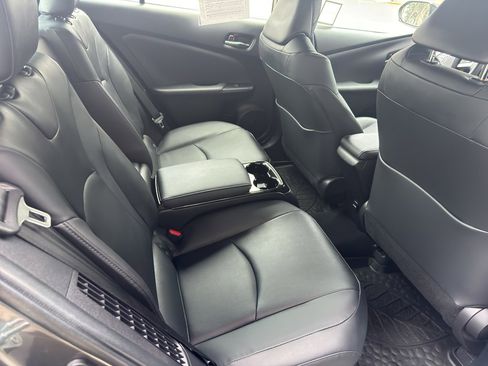Used 2019 Toyota Prius Prime Advanced image 15