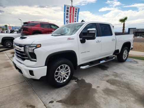 New 2025 Chevrolet Silverado 2500 LT w/ Z71 Chrome Sport Edition image 8