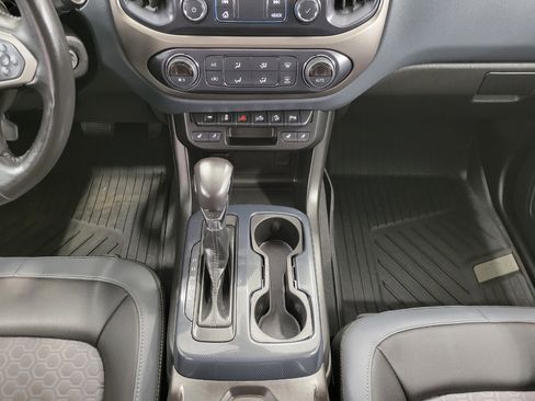 Used 2022 Chevrolet Colorado Z71 image 16