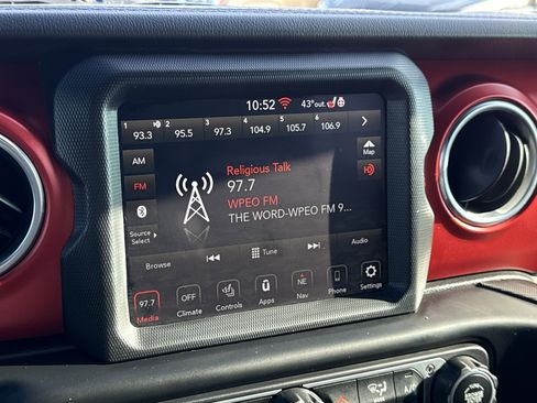 Used 2021 Jeep Wrangler Unlimited Rubicon w/ Uconnect 4C Nav & Sound Group image 19