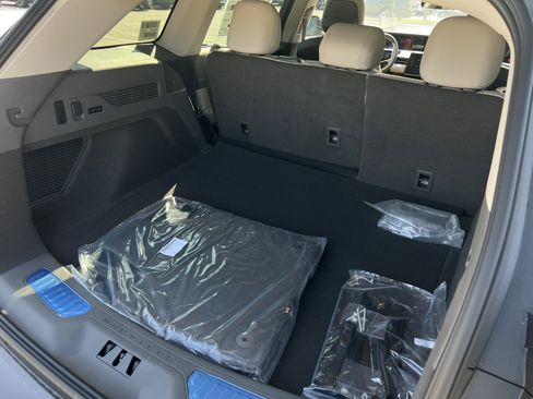 New 2025 Lincoln Nautilus Premier w/ Equipment Group 102A image 30