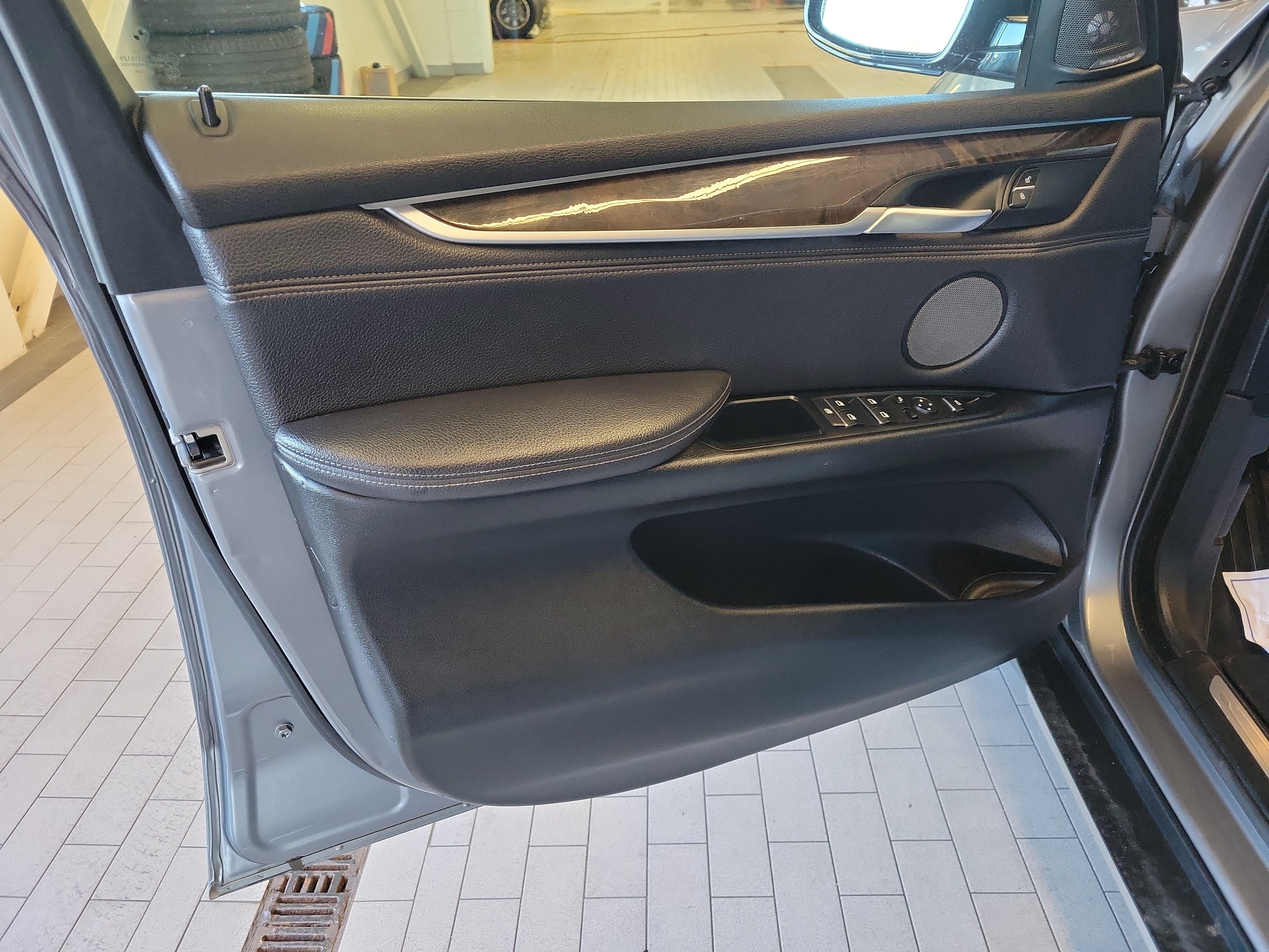 Used 2017 BMW X5 xDrive35i AWD/4WD image 15