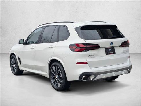 New 2026 BMW X5 xDrive50e w/ M Sport Package image 8