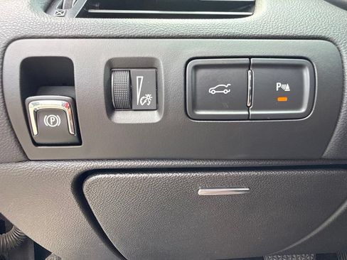 Used 2018 Chevrolet Impala Premier FWD image 55