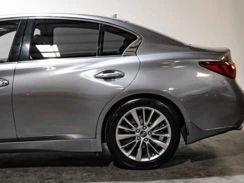 Used 2018 INFINITI Q50 Luxe w/ Essential Package (3.0T Luxe) image 17