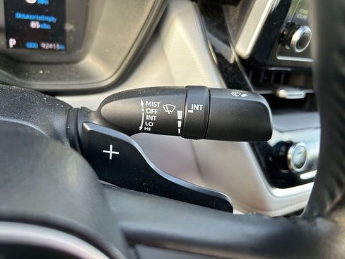 Used 2020 Toyota Corolla SE FWD image 21