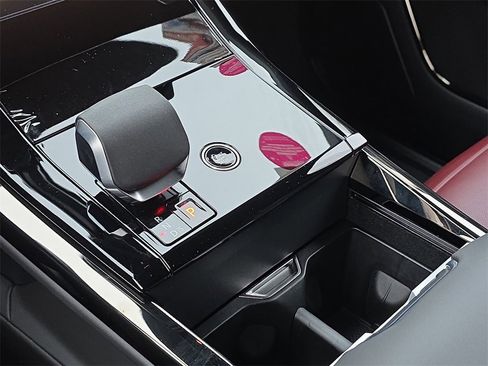 New 2025 Land Rover Range Rover Sport Dynamic SE image 25