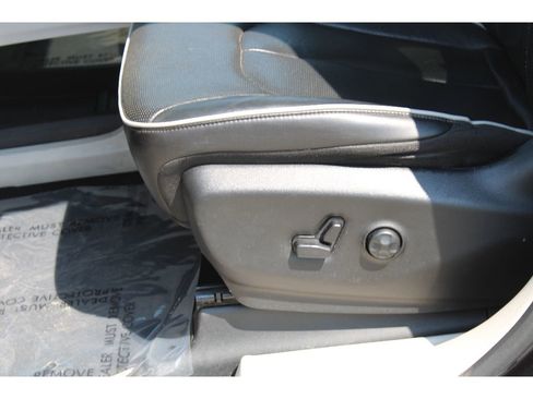 Used 2023 Chrysler Pacifica Limited image 15