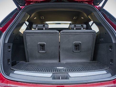 Used 2021 Cadillac XT6 Premium Luxury image 10