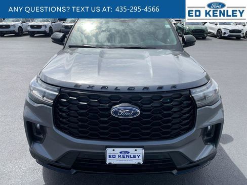 Used 2025 Ford Explorer ST-Line AWD/4WD image 25