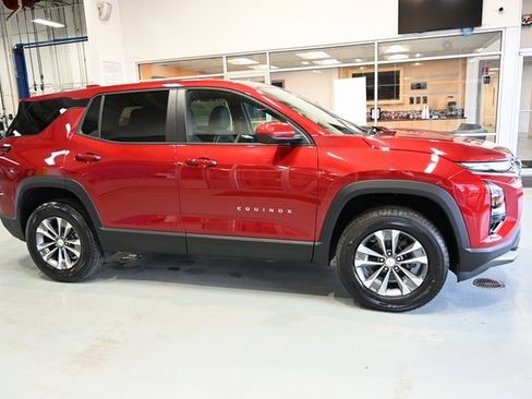 New 2026 Chevrolet Equinox LT image 4