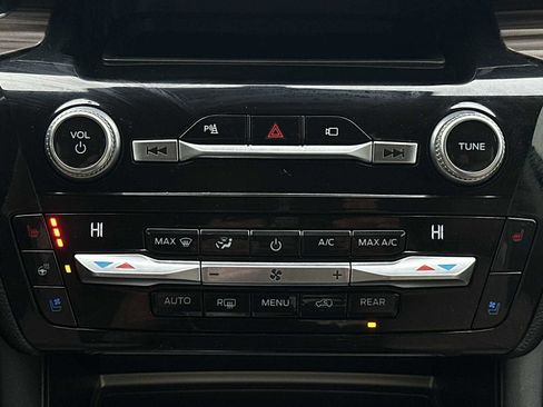 Used 2021 Ford Explorer Limited w/ Equipment Group 301A image 17