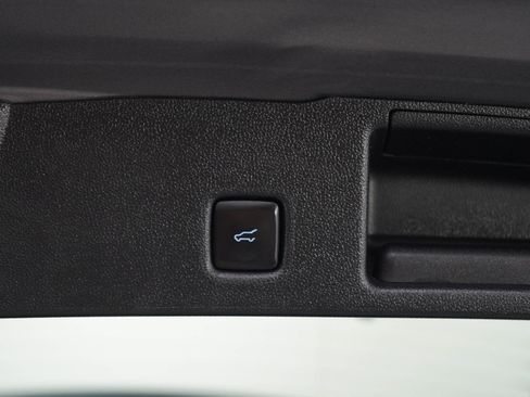 Used 2024 Ford Escape Platinum AWD/4WD image 17