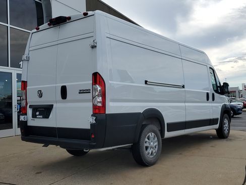 Used 2025 RAM ProMaster 3500 w/ Quick Order Package 22G SLT image 4