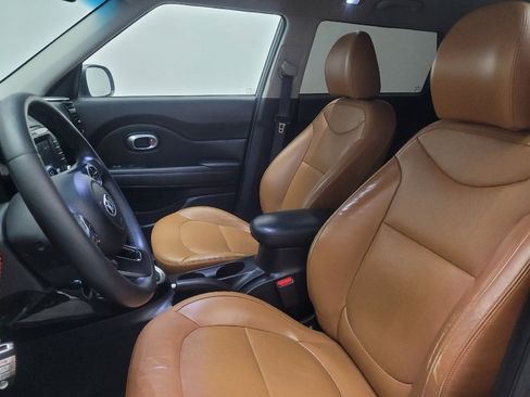 Used 2016 Kia Soul ! w/ Premium Package image 17