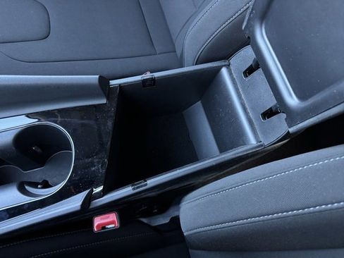 Used 2024 Hyundai Elantra SEL w/ Convenience Package image 20