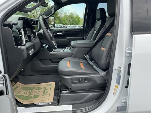 New 2026 GMC Sierra 2500 AT4 w/ AT4 Premium Plus Package AWD/4WD image 15