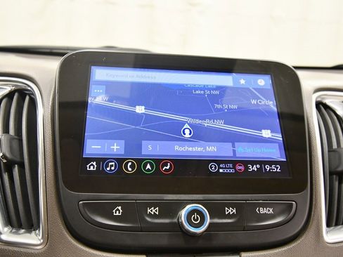 Used 2024 Chevrolet Malibu LT image 24