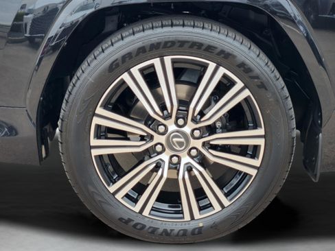 New 2026 Lexus LX 600 4WD w/ Luxury Package image 6