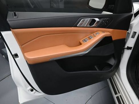 Used 2020 BMW X7 xDrive40i w/ Luxury Seating Package AWD/4WD image 14