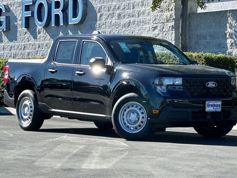 New 2025 Ford Maverick XL image 2