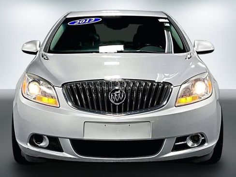 Used 2012 Buick Verano Leather FWD image 2