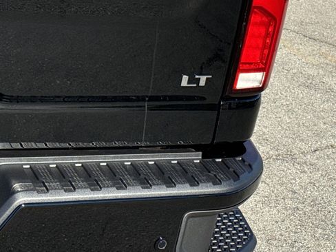 Used 2025 Chevrolet Silverado 2500 LT w/ Z71 Chrome Sport Edition image 9