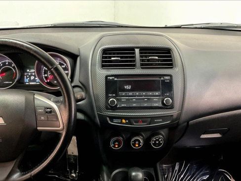Used 2015 Mitsubishi Outlander Sport ES image 6