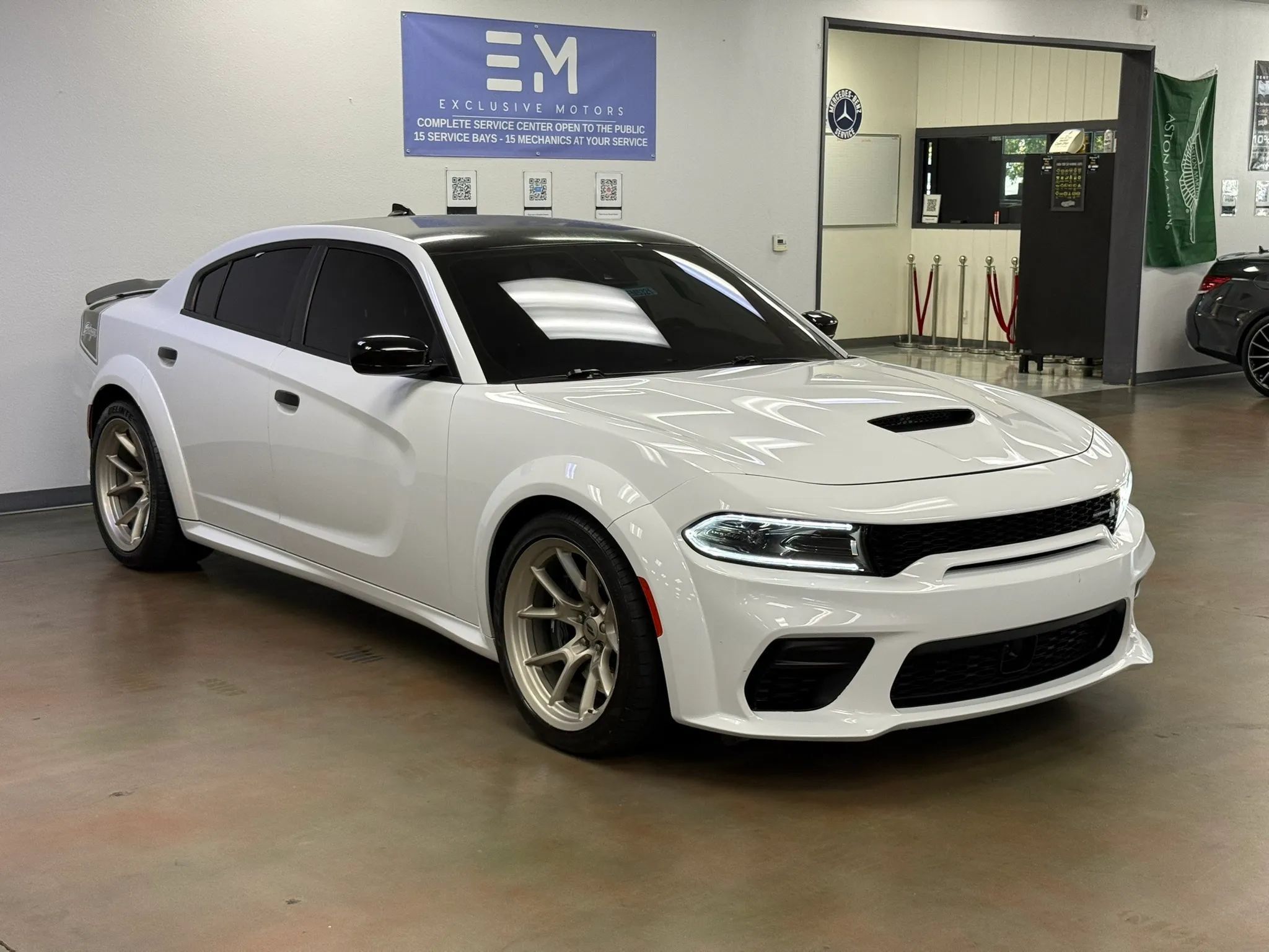 Used 2023 Dodge Charger Scat Pack RWD image 2