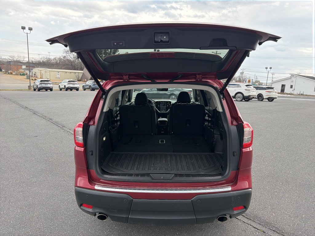 Certified 2025 Subaru Ascent Premium AWD/4WD image 16