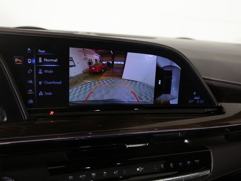 Used 2024 Cadillac Escalade Sport Platinum w/ LPO, ONYX Package image 16