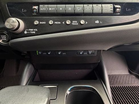 Certified 2024 Lexus ES 350 w/ Premium Package FWD image 26