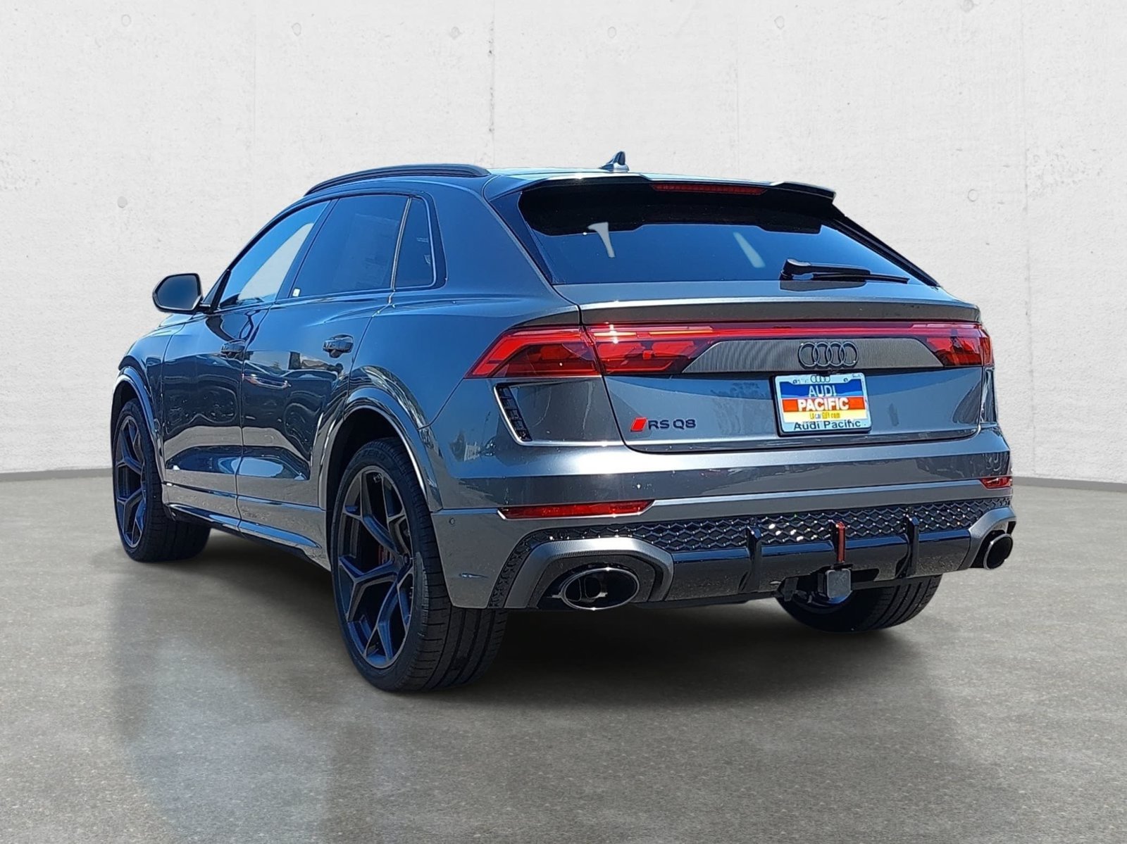 New 2027 Audi RS Q8 performance AWD/4WD image 7