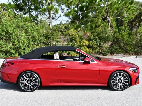 Used 2024 Mercedes-Benz CLE 300 4MATIC Cabriolet image 50