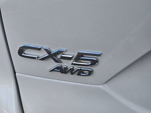 Used 2018 MAZDA CX-5 Touring w/ Preferred Equipment Package image 13